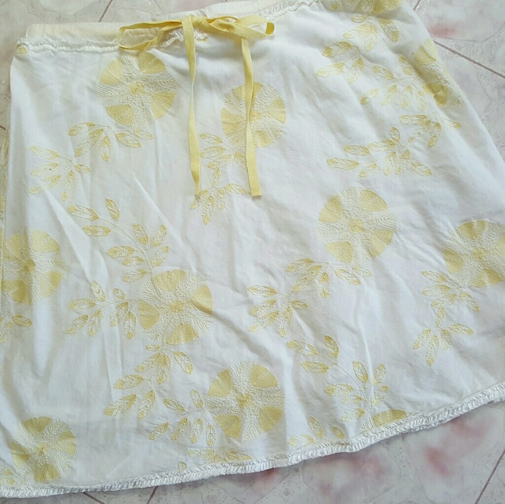 Adorable summer skirt with embroidered detailing